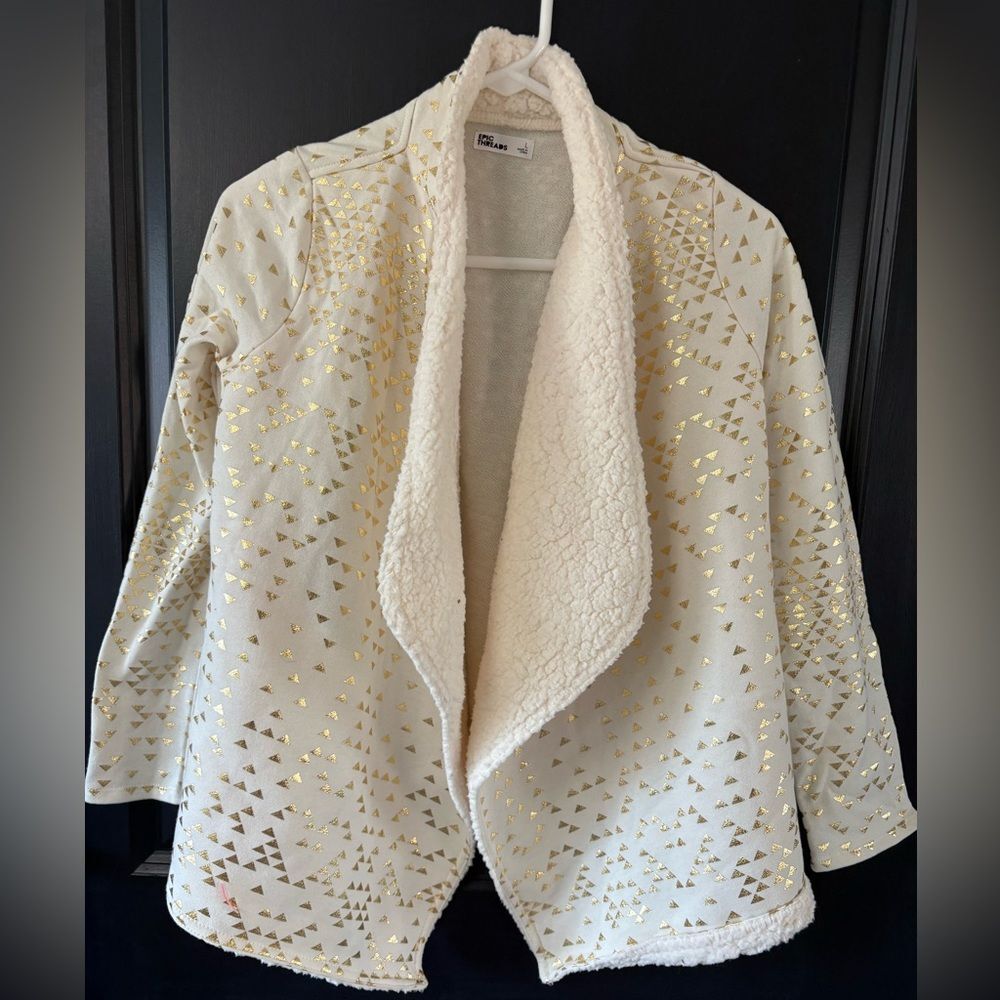NWT Epic Threads Fleece Jacket. Cream with Gold Triangles.